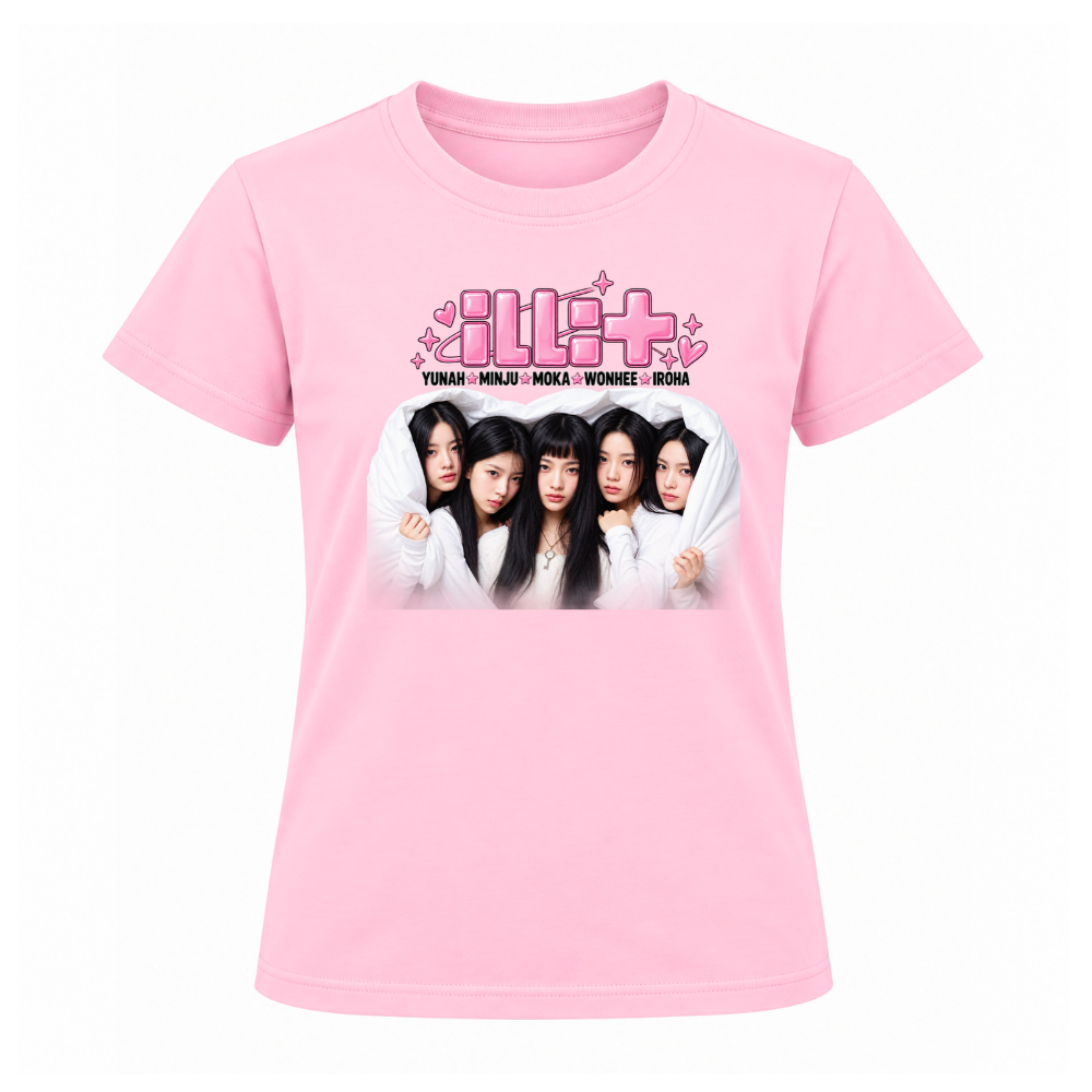 Polera Infantil Niña ILLIT Logo Rosa y Fotografía K-Pop